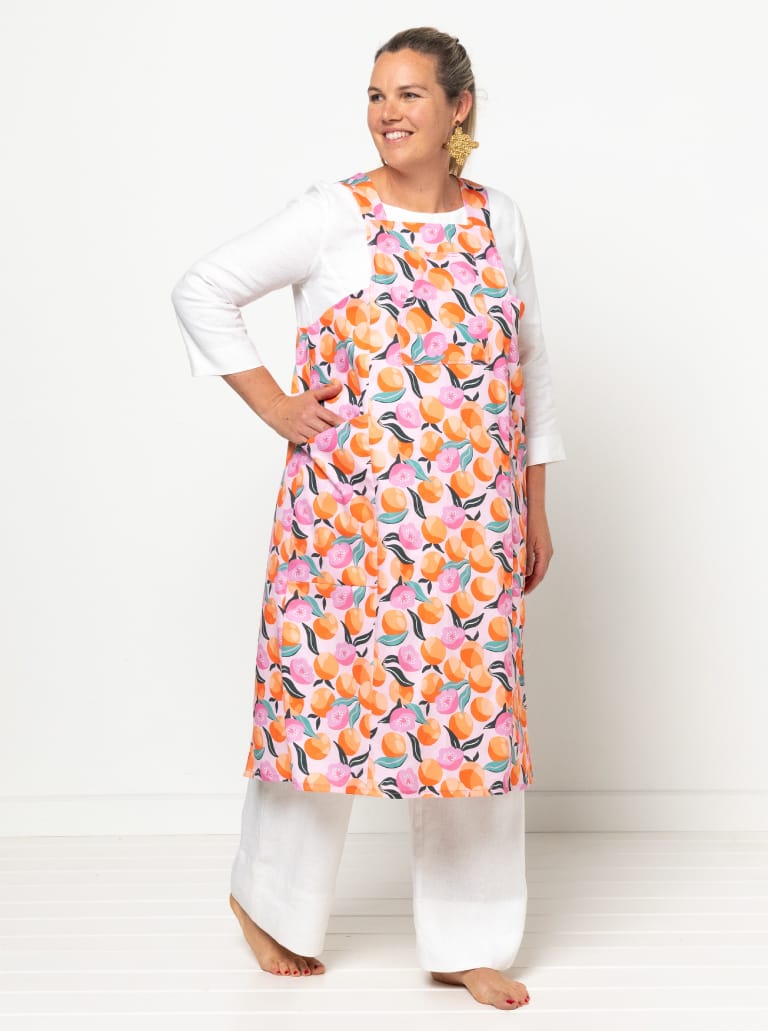 Pinnie Sewing Cooking Apron By Style Arc - Knee length, cross back apron with pockets.